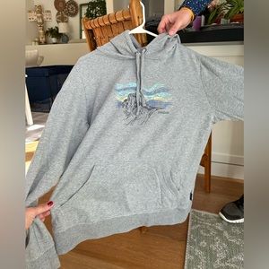 Patagonia Women’s sweatshirt